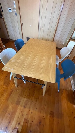 ダイニングテーブル4人掛け