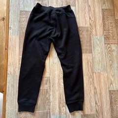 130　UNIQLO スエットの画像