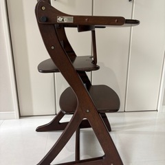 yamatoya すくすくチェア スリムプラス テーブル付き ガード付きの画像