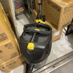 ケルヒャーの掃除機（ 乾湿両用掃除機 業務用）です。の画像