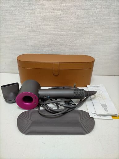 【糸島市内 送料無料】ダイソン　Dyson  　ドライヤー　スーパーソニック　Supersonic 　ピンク　ヘアケア　収納ケース、取扱説明書、ノズル、耐熱マットも付属  88183-1-008Y