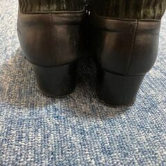 (訳アリ）日本製 22.5ｃｍ　色 黒、ブラック　女性用シューズの画像