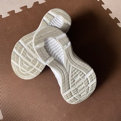 asics 白　スニーカーの画像