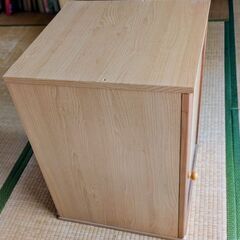 木製収納棚A（扉付き）の画像