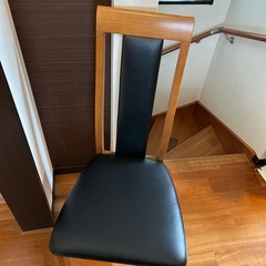 ダイニングチェアの画像