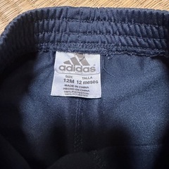 adidasパンツの画像