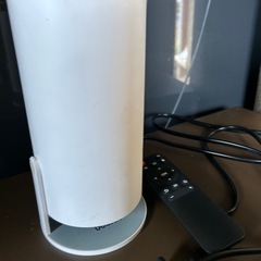 美品✨HY300 プロジェクターの画像