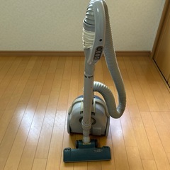 HITACHIコード式掃除機CV-F5中古作動品の画像