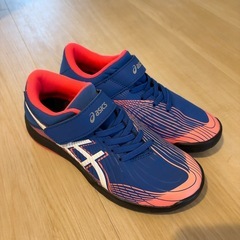 新品 ASICS スニーカー 22.5cmの画像