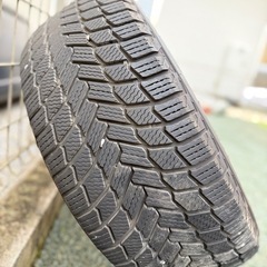 お値下げ可MICHELIN X-ICE SNOW SUV 235/50 R19 GLBの画像