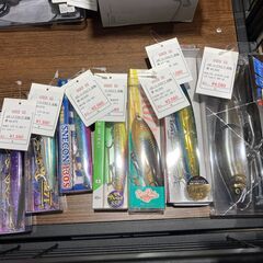 お得にタックルを揃えたい方、必見！釣り具　ロッド　釣り竿　リール　ルアーの質流れ品　多数取り揃えております！　の画像