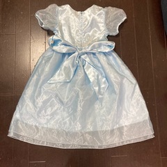 130cm　水色　ドレスの画像