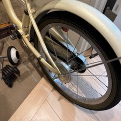 18インチ　自転車　付属品ありの画像