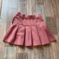 UNIQLO 120 ピンク　スカートの画像