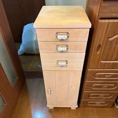 【無料】電話台 2台(どちらかでも)の画像