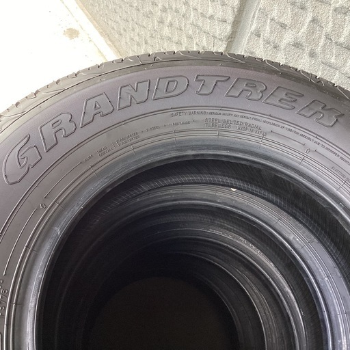 ほぼ新品　2025年製造　DUNLOP GRANDTREK AT20