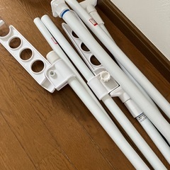 コーナン　壁面突っ張り物干しの画像