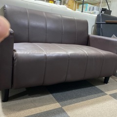 ⭐️美品⭐️2Pソファ フェイクレザー  コンパクト シンプルデザイン 脚 天然木No.2607 KEの画像