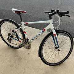ジャイアントのクロスバイクですの画像
