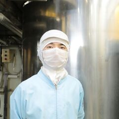 【月給25万円〜！製造チームの頼れる存在に♪】ソースやたれの仕込み作業◎髪色髪型自由☆残業少なめ！土日祝休み！日勤専属！賞与年2回あり◎家族手当や住宅手当などの充実手当◎1食190円の昼食補助あり♪の画像