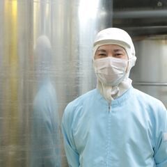 【月給25万円〜！製造チームの頼れる存在に♪】ソースやたれの仕込み作業◎髪色髪型自由☆残業少なめ！土日祝休み！日勤専属！賞与年2回あり◎家族手当や住宅手当などの充実手当◎1食190円の昼食補助あり♪の画像