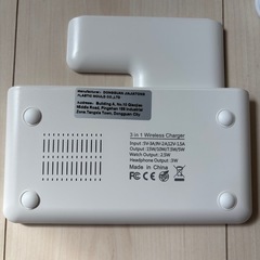 【未使用】3in1ワイヤレス充電器の画像