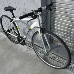 E611★　14800円★整備済み スポーツ中古自転車 SITE　ホワイト　６段　46ｃｍ【アルミクロスバイク】の画像
