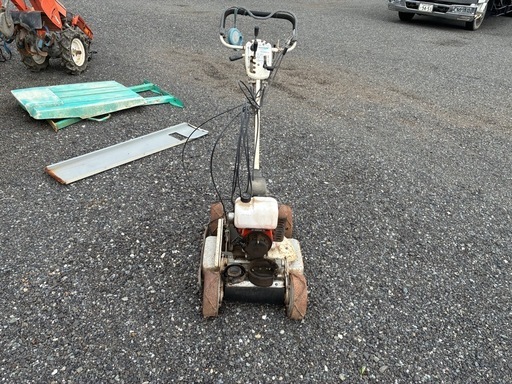 スパイダーモア草刈り機