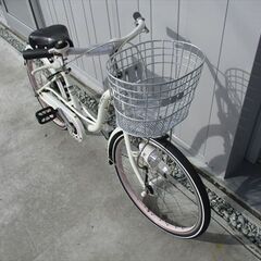 E614★　10000円★整備済み 中古子供自転車 ホワイト　LEDオートライト【20インチ 】の画像