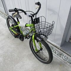E615　★　8000円★整備済み 中古子供自転車 グリーン【18インチ 】 の画像