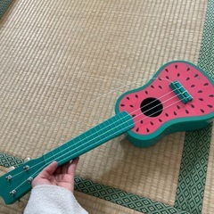子供おもちゃ　ウクレレ　ギター　ベース　の画像
