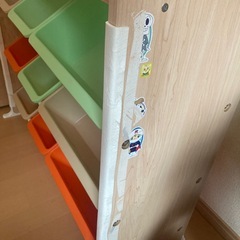 子供用棚おもちゃ入れの画像