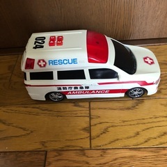 救急車 おもちゃの画像