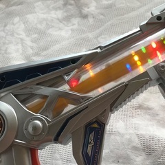 銃　おもちゃ　光ります！　古着と一緒なら０円に　ガンの画像
