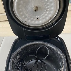 【動作OK】多機能！アイリスオーヤマ炊飯器 (蒸し料理可)の画像