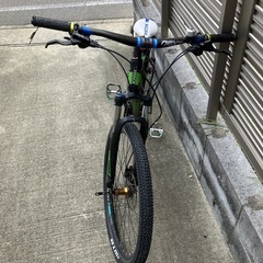 自転車クロスバイクの画像