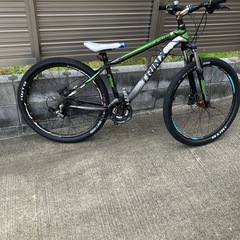 自転車クロスバイクの画像