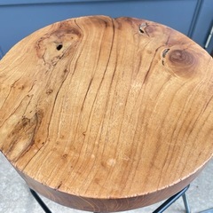 B7106【無垢×アイアン】ラウンドスツール  アイアンスツールの画像