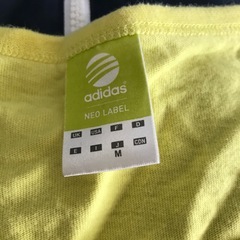 アディダス　ジャンバー　ジャンバー  上着　Tシャツ　シャツ　パーカーの画像