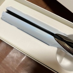 リファ　ストレートアイロン美品の画像