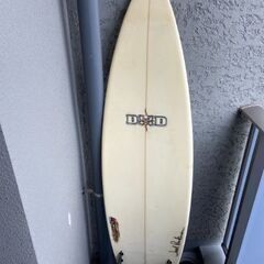 サーフボード（フィン付き、デッキパッド付き）の画像