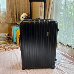 RIMOWA中型スーツケース　黒　使用感ありの画像