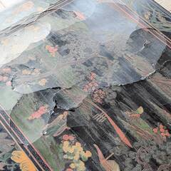 中国家具 骨董品 状態悪いです 細密人物風景彫刻絵付 テーブル 美術品の画像