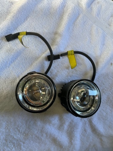 26セレナ純正LEDフォグランプ左右