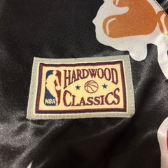 ✨新品・希少✨Mitchell & Ness ブルズ リバーシブル ジャケット の画像