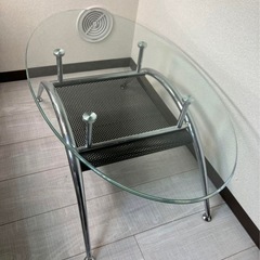 ニトリガラステーブルの画像