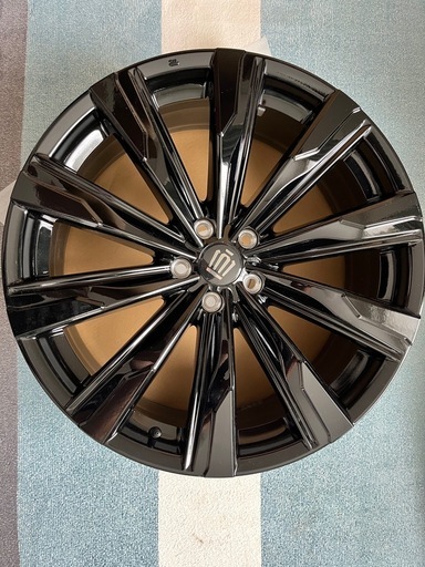 トヨタクラウンスポーツブラックホイール新車外し4本