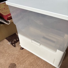 ニトリ 10キロ米びつの画像