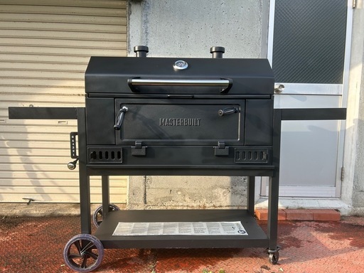 未使用⭐︎屋内保管⭐︎ チャコールおまけ⭐︎ バーベキューグリル マスタービルトBBQ コストコ MASTERBUILT