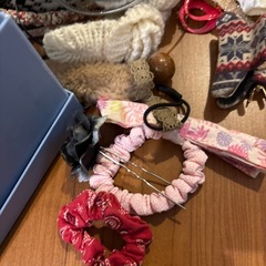 髪飾り　カチューシャ　ごむなどの画像